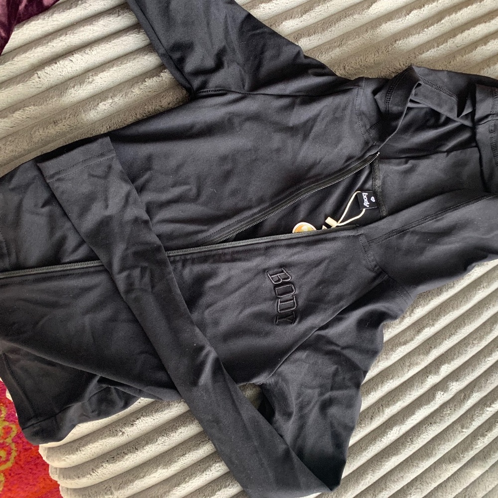 Body basic zip-up by “bodybyravenTracy”